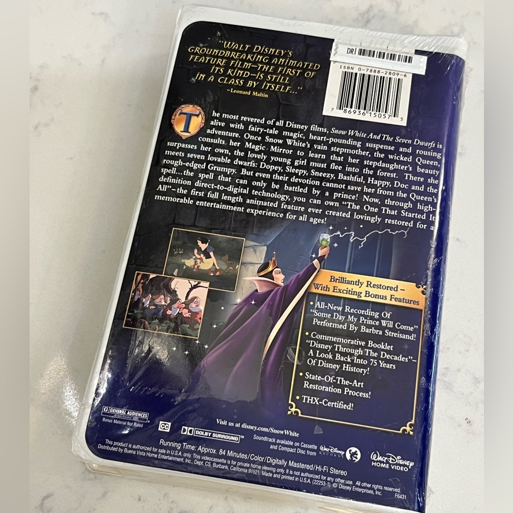 Walt Disney Snow White and the Seven Dwarfs Platinum Edition VHS - Picture 3 of 3